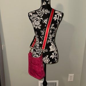 🧡🍁🧡 Ah-dorned NY medium messenger crossbody in pink with guitar strap